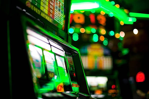 juraganbola live dealer table and sportsbook interface on mobile browser